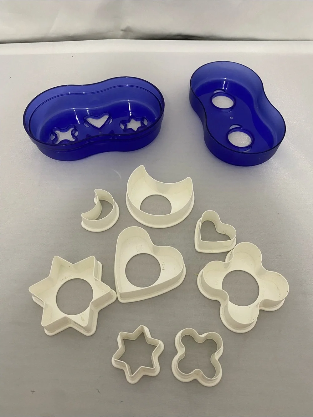 Tupperware cookie cutter